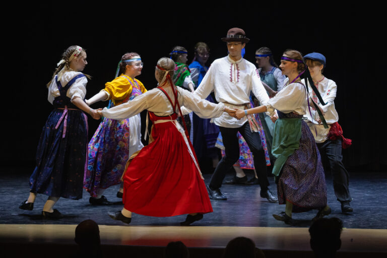 Karjalaiset maanitukset